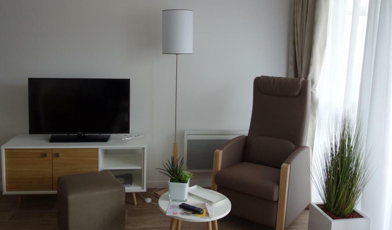 Domitys - Les Robes D'Airain Aparthotel Caen Luaran gambar